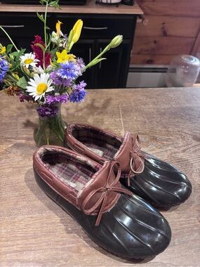 Jessica Carlyle Helene waterproof duck shoes